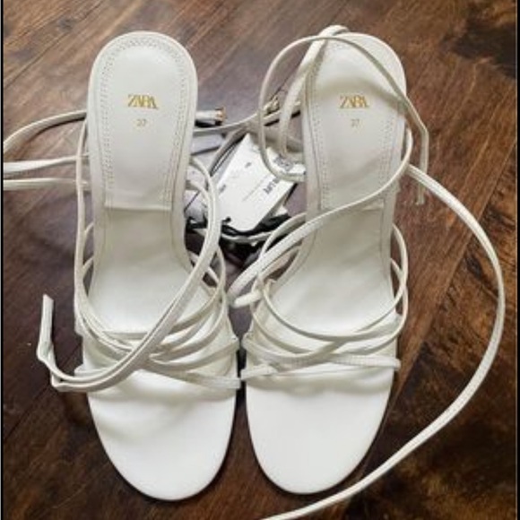 Brand New White Zara Strappy Open Toe Heels - Picture 3 of 3